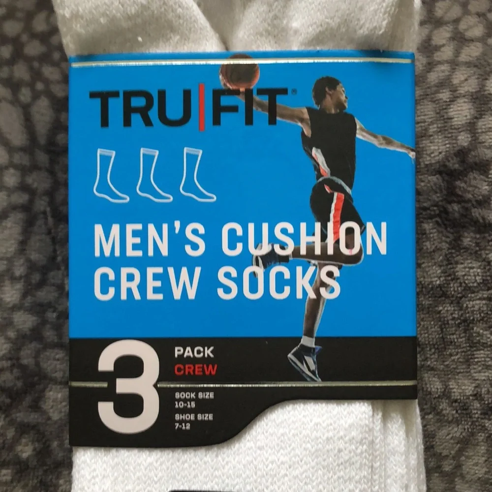 - Men’s Crew Socks